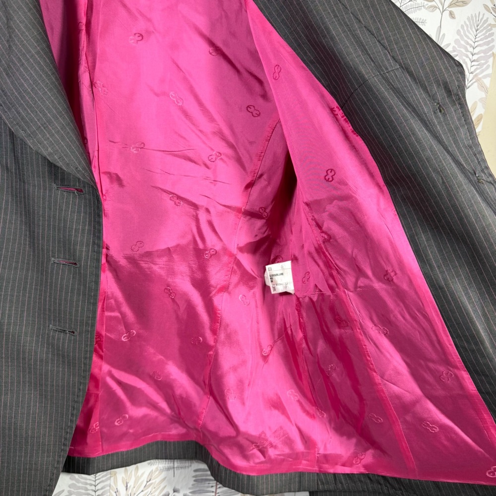 Escada Gray Pinstripe Wool Silk Blazer Pink Lining Size 42 Designer Jacket - Picture 11 of 16